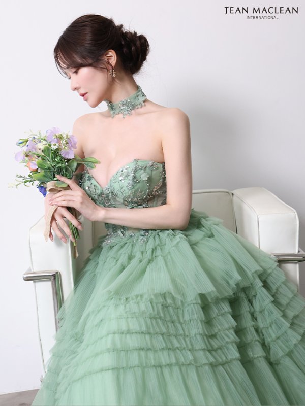 グリーン モデル：ゆめ　身長：160cm　着用サイズ：Mサイズ