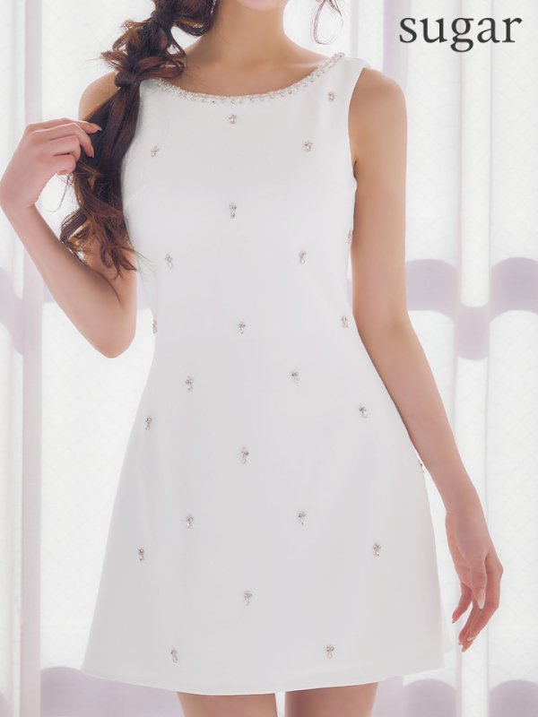 ホワイト　モデル：せいは　身長：160cm　着用サイズ：Sサイズ