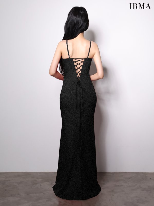 ブラック　モデル：まおちゃる　身長：158cm　着用サイズ：Mサイズ