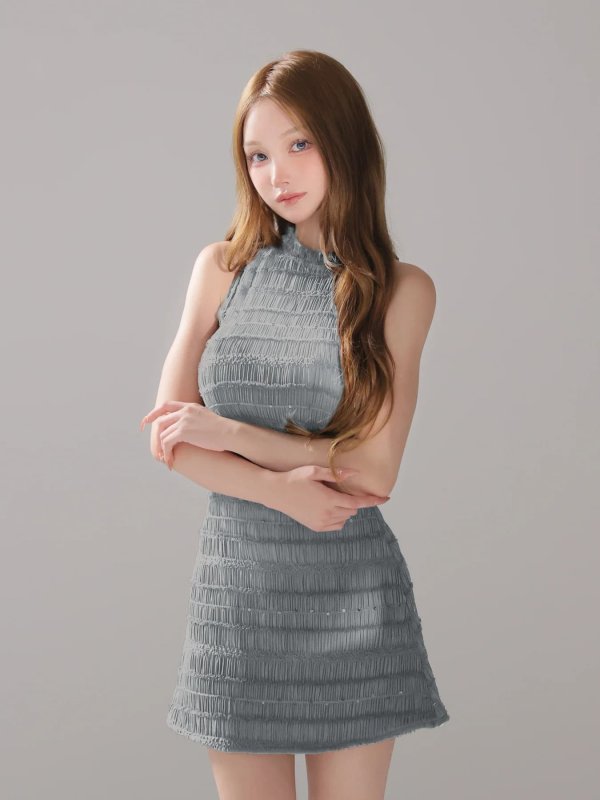 グレー　モデル：しおん　身長158cm　着用サイズ：Sサイズ