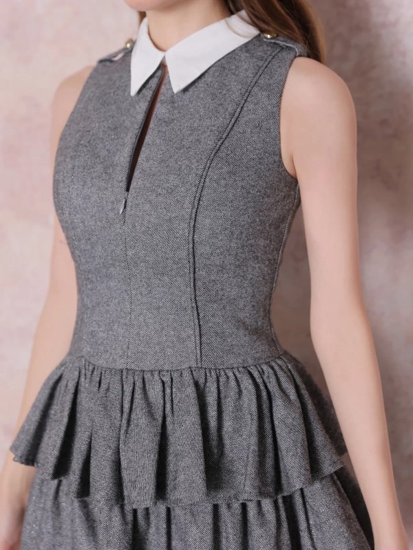 グレー　モデル：いおり　身長：161cm　着用サイズ：Sサイズ