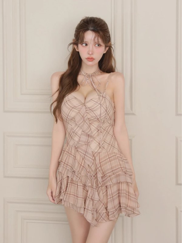 ベージュ　モデル：まりん　身長：164cm　着用サイズ：Sサイズ