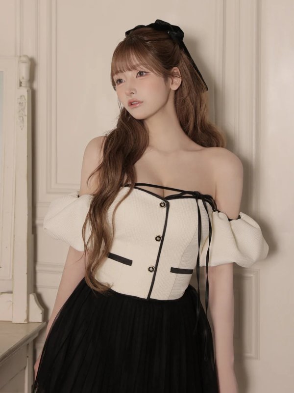 アイボリーxブラック　モデル：まみ　身長：161cm　着用サイズ：Sサイズ