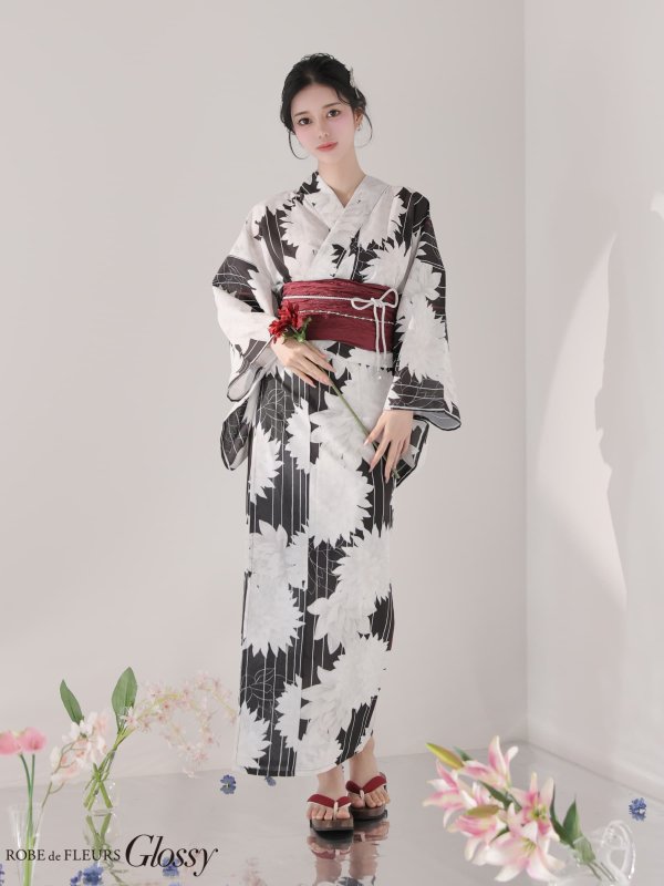ブラック　モデル：ゆりお　身長：165cm　着用サイズ：Fサイズ