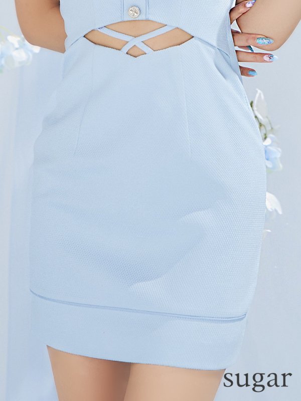 サックス モデル:如月れい 身長:156cm 着用サイズ:Sサイズ