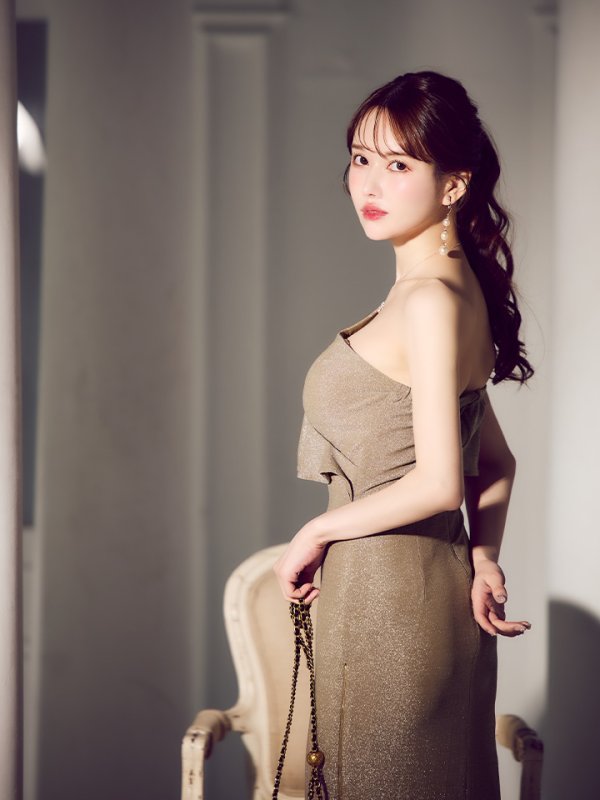 ブロンズ モデル:ゆめ 身長:160cm 着用サイズ:Sサイズ