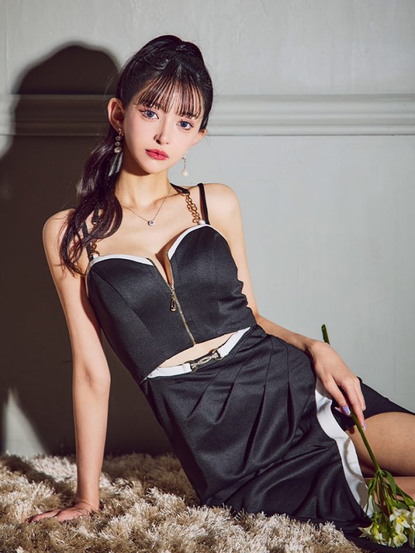 ブラック　モデル：まおちゃる　身長：158cm　着用サイズ：Mサイズ