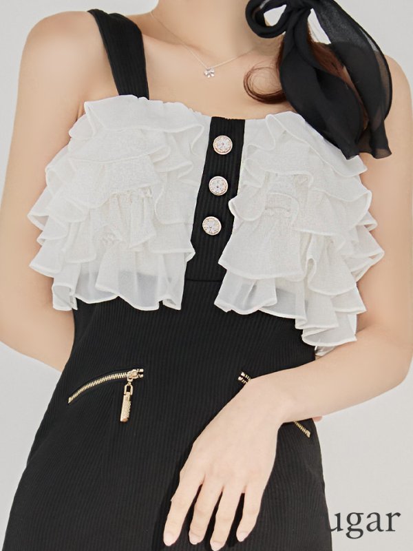 ホワイトxブラック モデル：まりん　身長：164cm　着用サイズ：Sサイズ