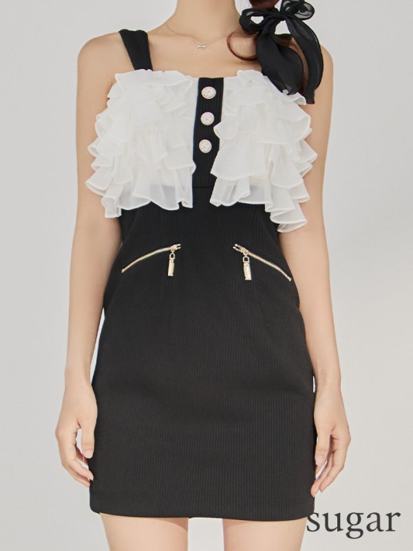 ホワイトxブラック モデル：まりん　身長：164cm　着用サイズ：Sサイズ