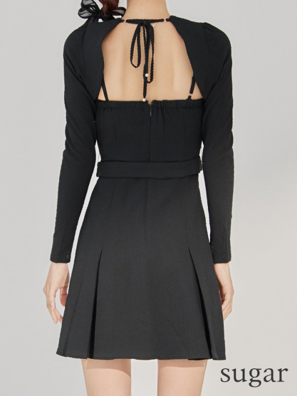 ブラック モデル：まりん　身長：164cm　着用サイズ：Sサイズ