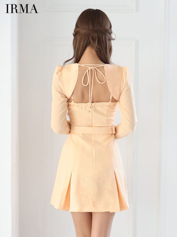 オレンジ モデル：如月れい　身長：156cm　着用サイズ：Sサイズ