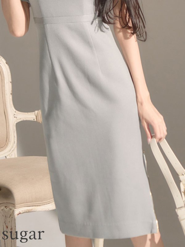 グレー モデル：まおちゃる　身長：158cm　着用サイズ：Sサイズ