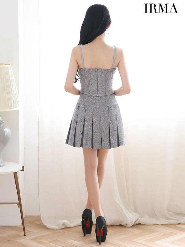 グレー モデル：まおちゃる　身長：158cm　着用サイズ：Sサイズ