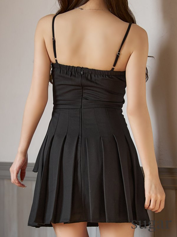 ブラック モデル：ゆめ　身長：160cm　着用サイズ：Sサイズ