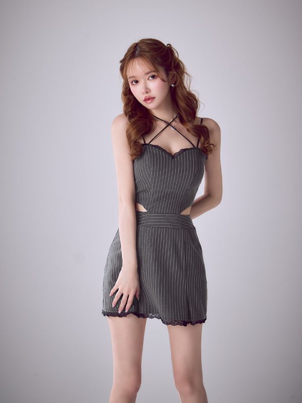 グレーストライプ　モデル：ゆめ　身長：160cm　着用サイズ：Sサイズ