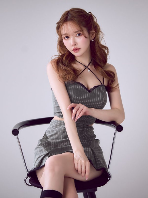 グレーストライプ　モデル：ゆめ　身長：160cm　着用サイズ：Sサイズ