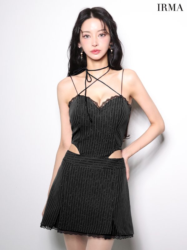 ブラックストライプ　モデル：まおちゃる　身長：158cm　着用サイズ：Sサイズ