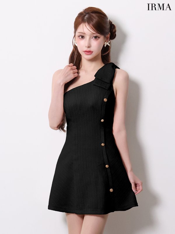 ブラック　モデル：ももか　身長：156cm　着用サイズ：XSサイズ