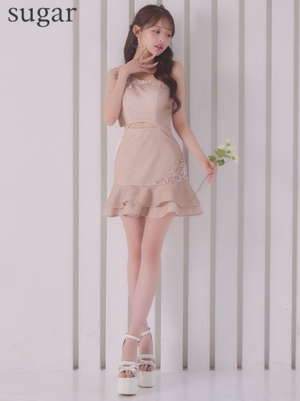 ピンクベージュ　モデル：かるあ　身長：156cm　着用サイズ：Sサイズ