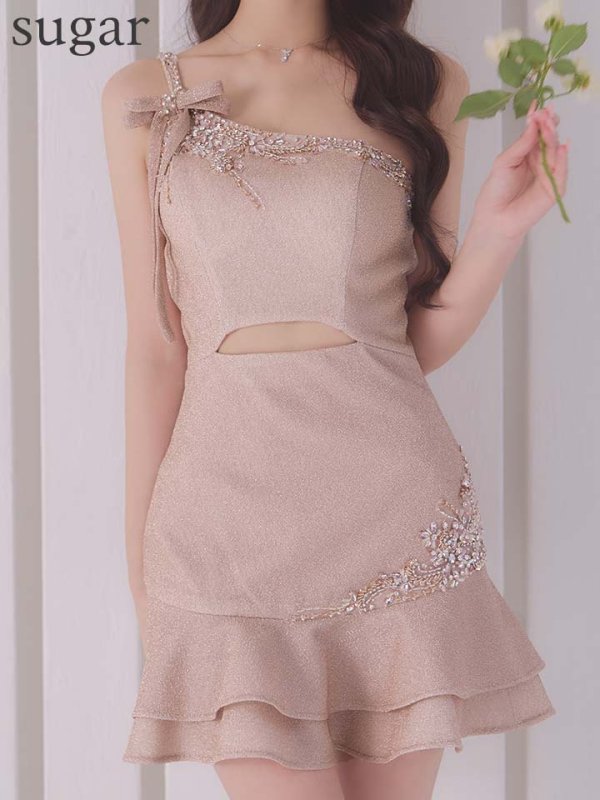 ピンクベージュ　モデル：かるあ　身長：156cm　着用サイズ：Sサイズ