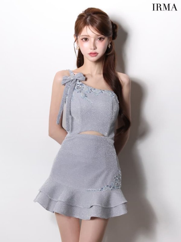 ブルーグレー モデル：ももか　身長：156cm　着用サイズ：XSサイズ