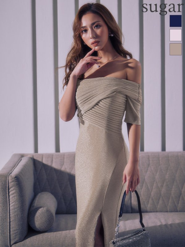 ブロンズ　モデル：カレン　身長：153cm　着用サイズ：Sサイズ