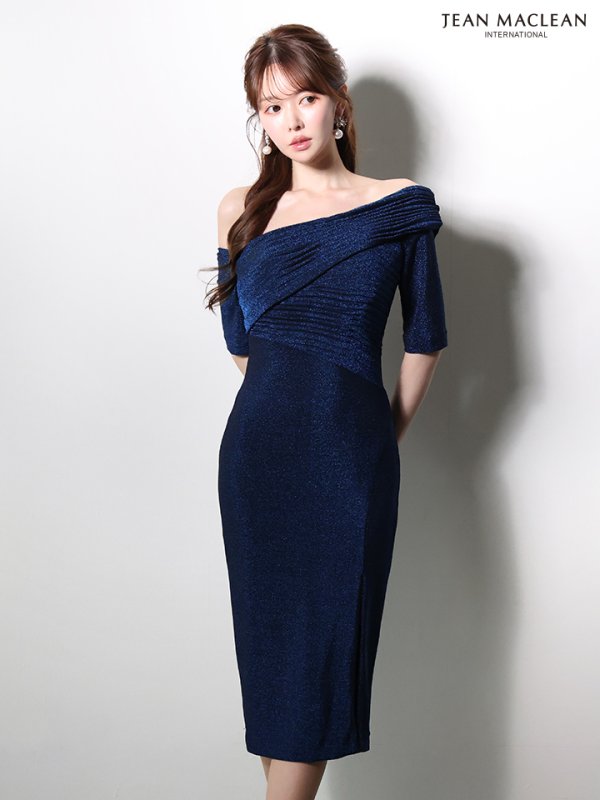 ダークロイヤル　モデル：ゆめ　身長：160cm　着用サイズ：Sサイズ