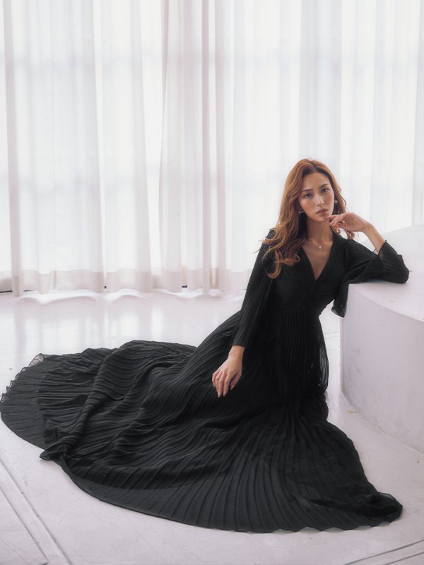 ブラック　モデル：カレン　身長：165cm　着用サイズ：Sサイズ