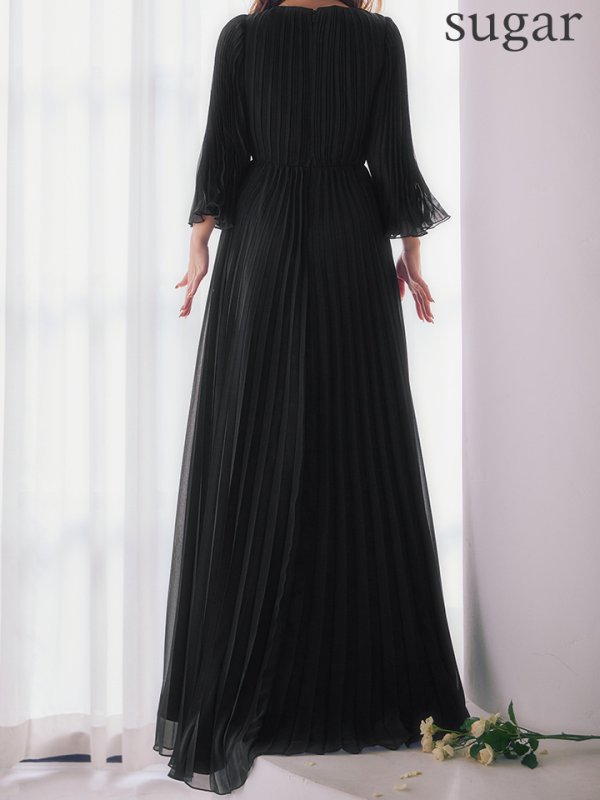 ブラック　モデル：カレン　身長：165cm　着用サイズ：Sサイズ