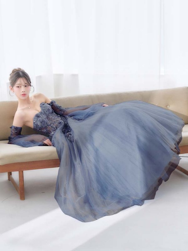 ロストブルー　モデル：るりぴ　身長：165cm　着用サイズ：Sサイズ