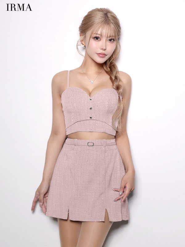 ピンク　モデル：如月れい　身長：156cm　着用サイズ：Sサイズ