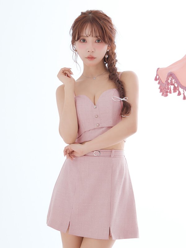 ピンク　モデル：三上悠亜　身長：159cm　着用サイズ：Sサイズ