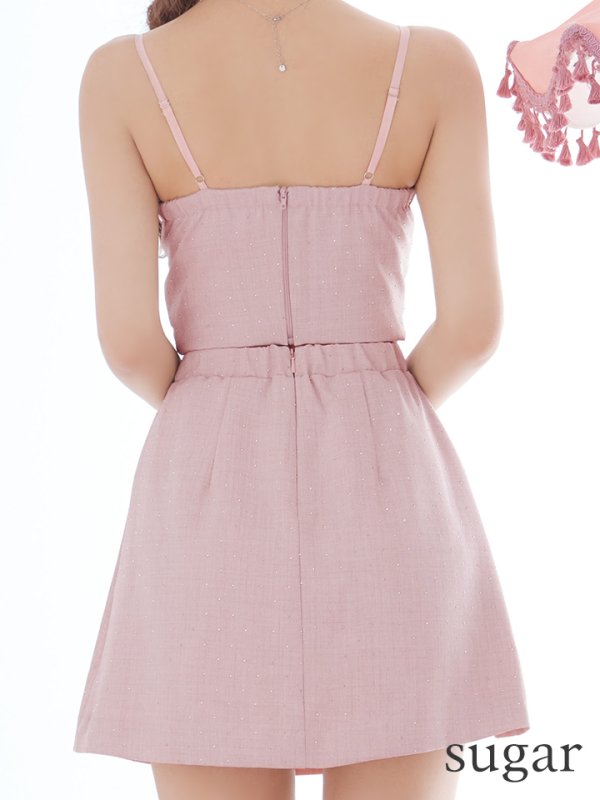 ピンク　モデル：三上悠亜　身長：159cm　着用サイズ：Sサイズ