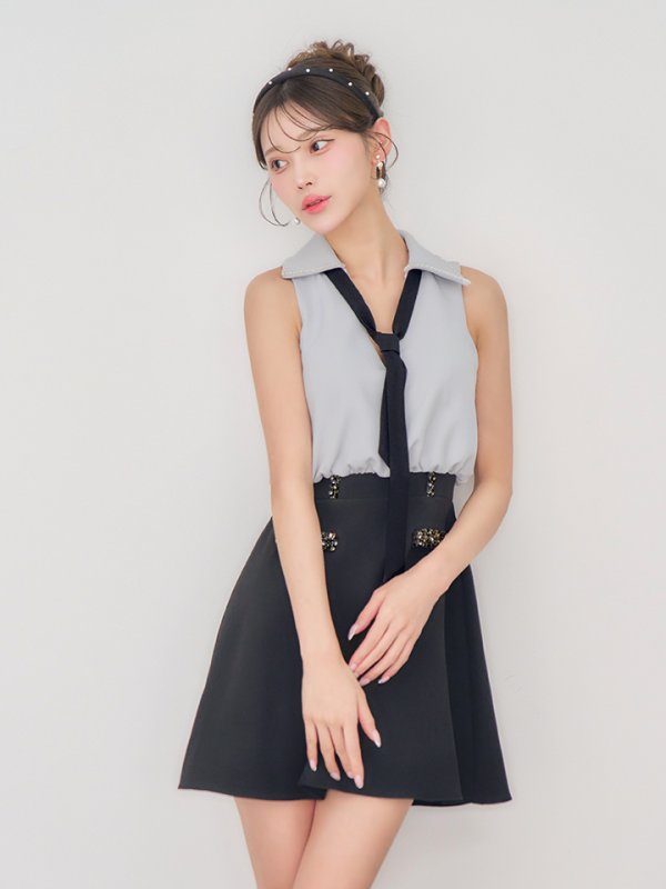 ライトグレーxブラック　モデル：るりぴ　身長：165cm　着用サイズ：Sサイズ