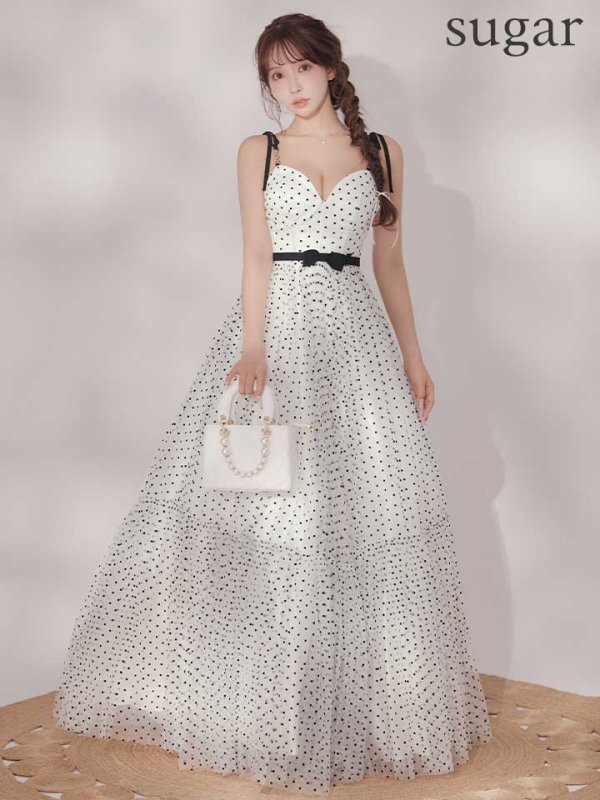 ホワイト　モデル：三上悠亜　身長：159cm　着用サイズ：Sサイズ