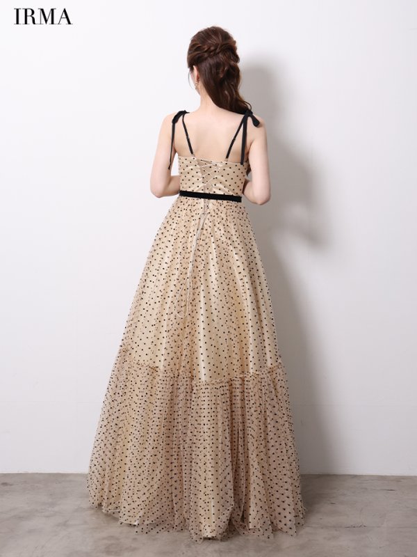 ベージュ　モデル：ゆめ　身長：160cm　着用サイズ：Mサイズ