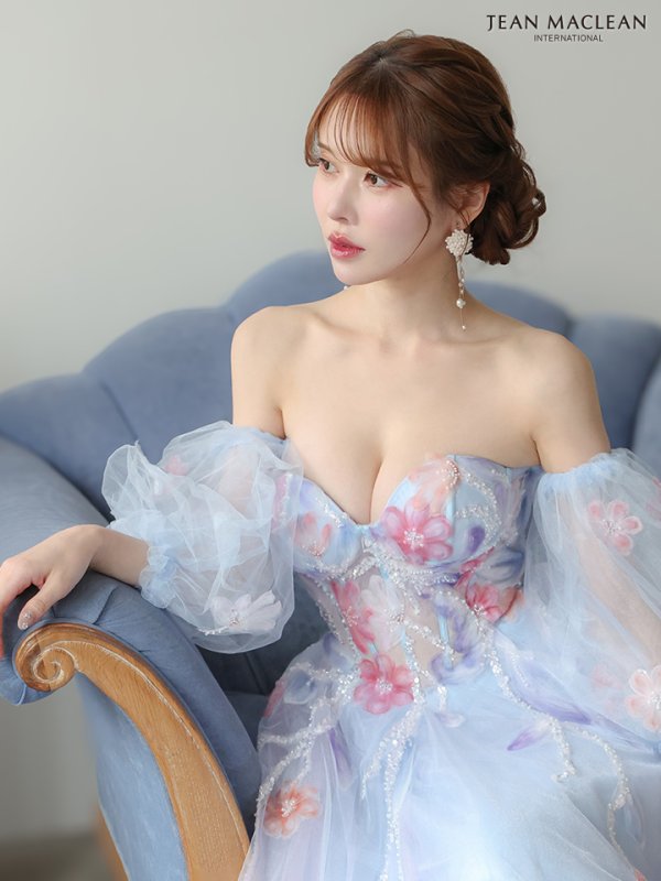 ブルー　モデル：ゆめ　身長：160cm　着用サイズ：Mサイズ