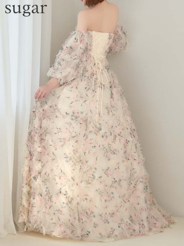 クリーム　モデル：れみ　身長：163cm　着用サイズ：Sサイズ