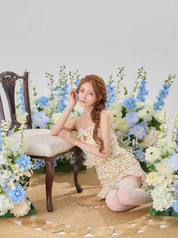 クリーム　モデル：まみ　身長：161cm　着用サイズ：Sサイズ