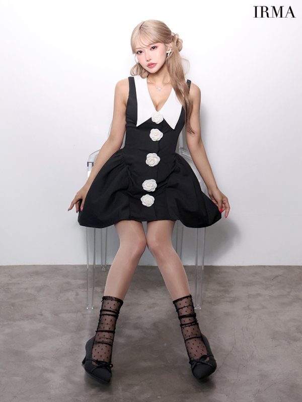 ブラック　モデル：如月れい　身長：156cm　着用サイズ：Sサイズ