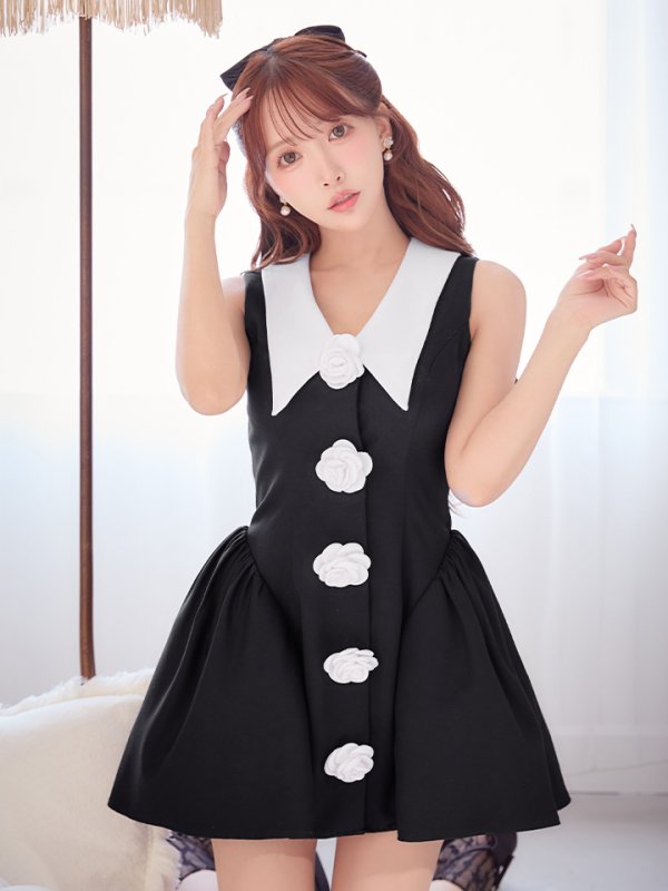 ブラック　モデル：三上悠亜　身長：159cm　着用サイズ：Sサイズ