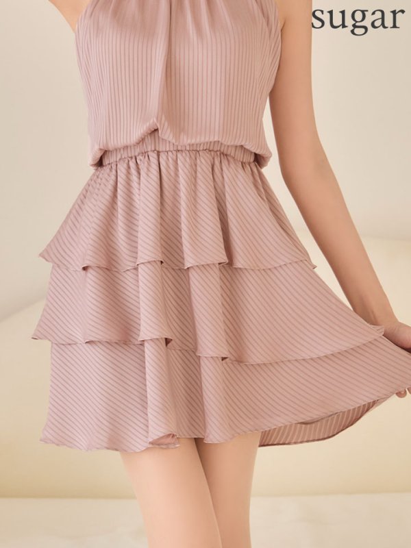 ピンク　モデル：明日花キララ　身長：162cm 着用サイズ：Sサイズ