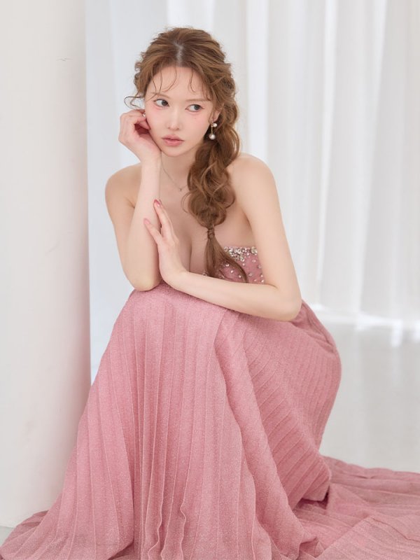 ピンクベージュ　モデル：ゆめ　身長：160cm　着用サイズ：Sサイズ