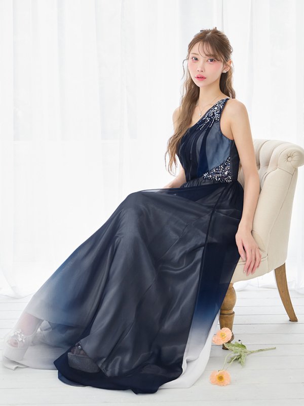 ネイビー　モデル：るりぴ　身長：165cm　着用サイズ：Sサイズ