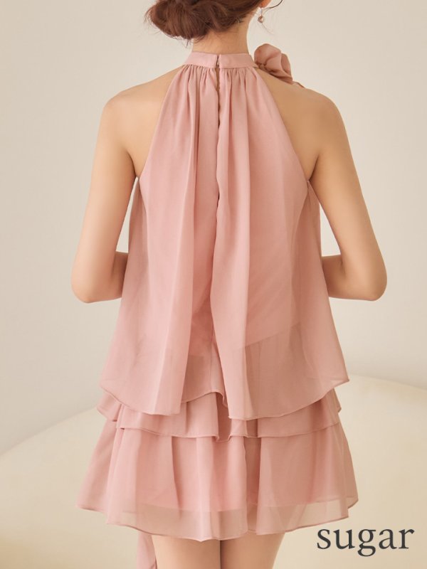 ピンクベージュ　モデル：明日花キララ　身長：162cm 着用サイズ：Sサイズ