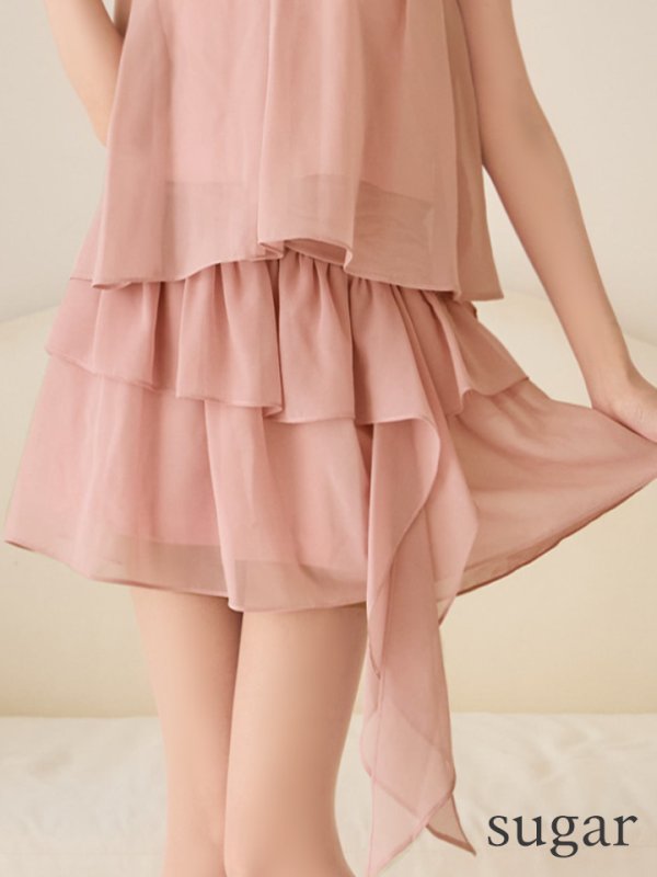 ピンクベージュ　モデル：明日花キララ　身長：162cm 着用サイズ：Sサイズ