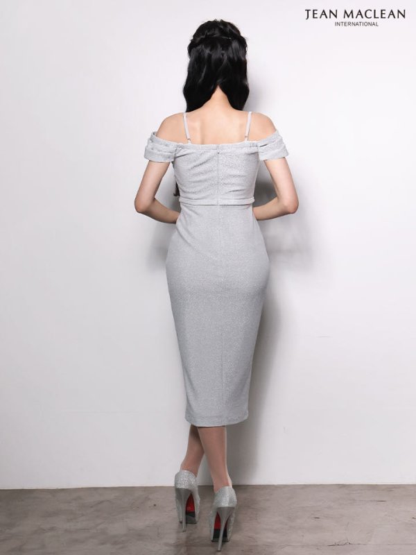 シルバー　モデル：まおちゃる　身長：158cm　着用サイズ：Sサイズ