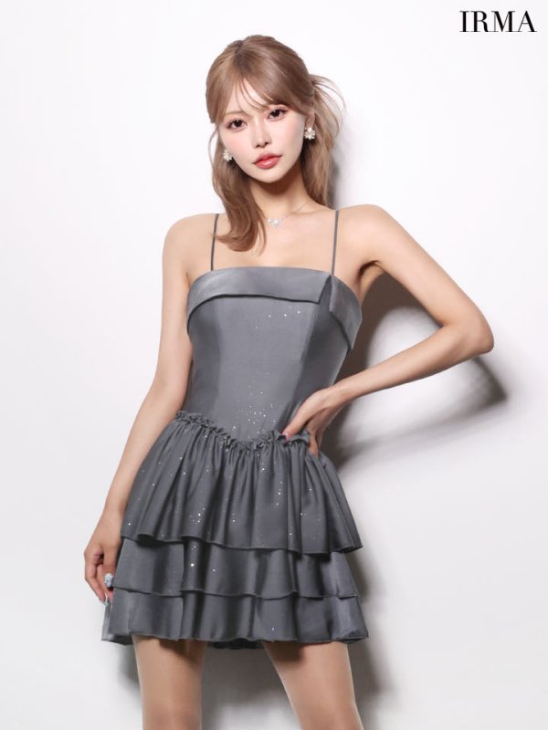ダークグレー　モデル：如月れい　身長：156cm　着用サイズ：Sサイズ