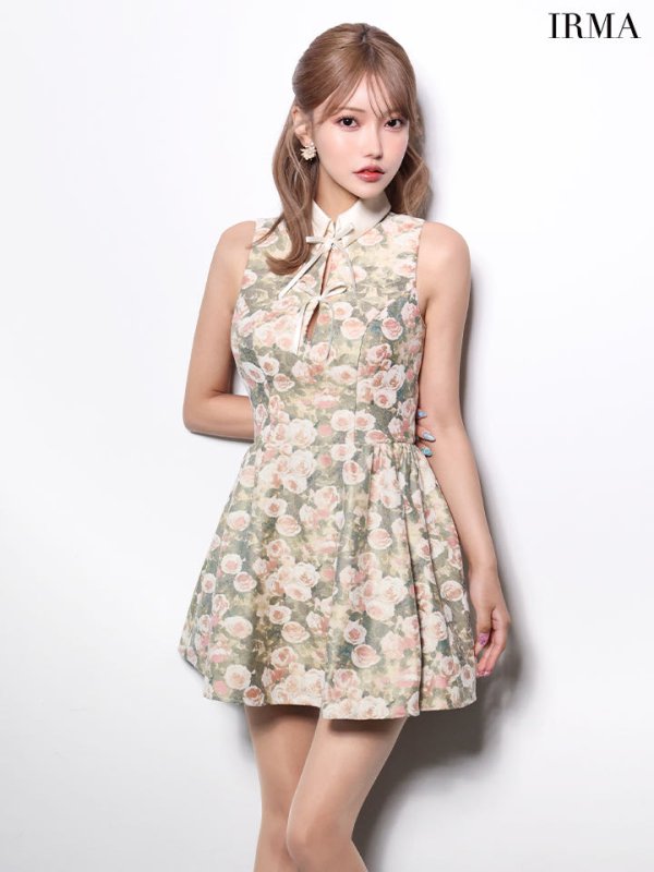 グリーン　モデル：如月れい　身長：156cm　着用サイズ：Sサイズ