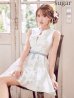 ブルー　モデル：三上悠亜　身長：159cm　着用サイズ：Sサイズ